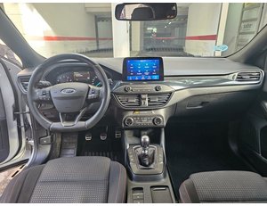 FORD FOCUS FOCUS ST LINE BLACK&RED 125CV